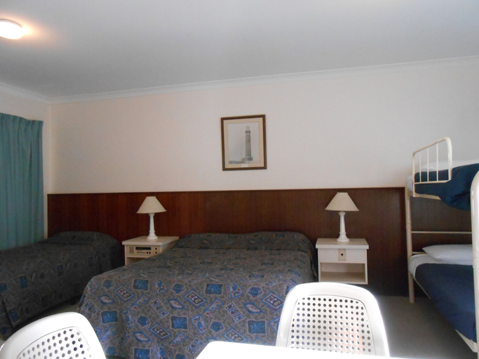 Bedroom 2, Augusta Georgiana Molloy Motel, Augusta-Margaret River