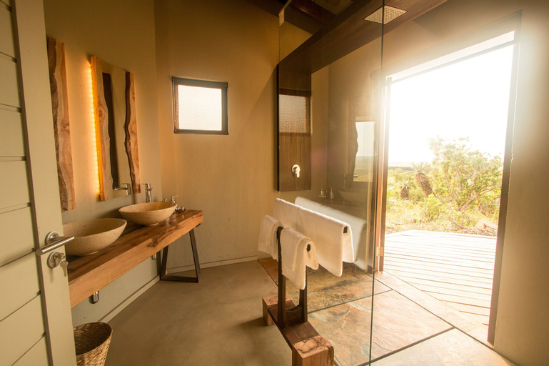 Bedroom 5, Rhino Ridge Safari Lodge, Umkhanyakude
