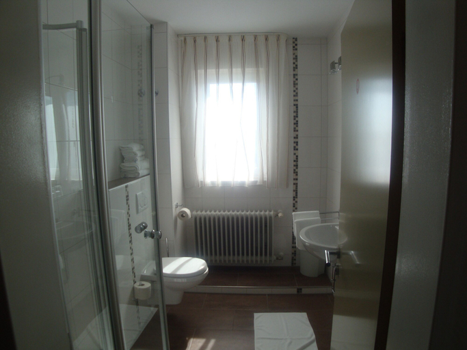 Bathroom 5, Gasthof Hotel Herderich, Bamberg