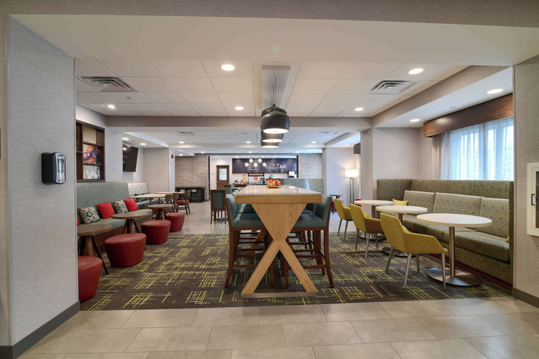 Food & Drinks 5, Hampton Inn Lincoln White Mountains, Grafton