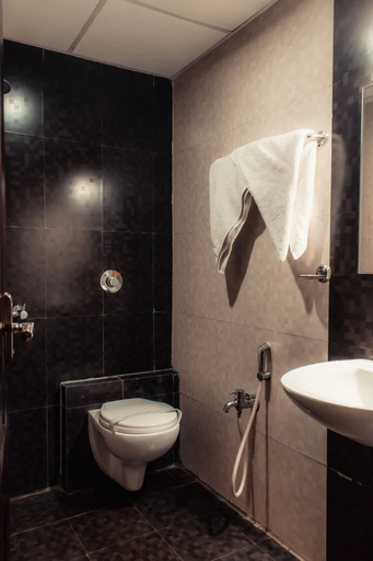 Bathroom 4, The Signature Inn Hotel, Bangalore