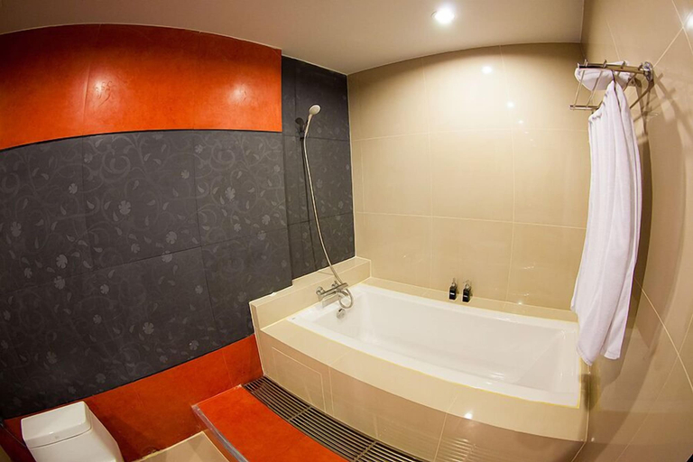 Bathroom 5, Markland Beach View, Pattaya