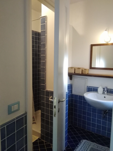 Bathroom 5, Sole Terra Mare, La Spezia