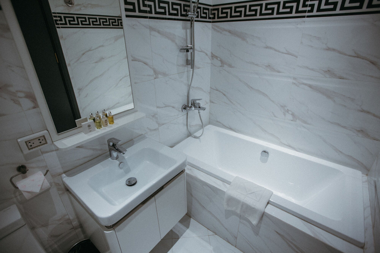 Bathroom 4, PVL Suites, Dumaguete City