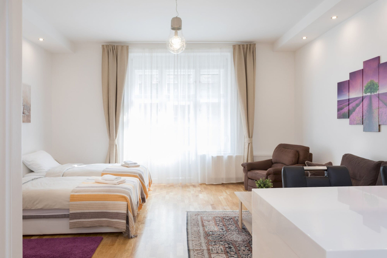 Bedroom 3, Bright and Spacious Apartment in the City Center!, Zagreb