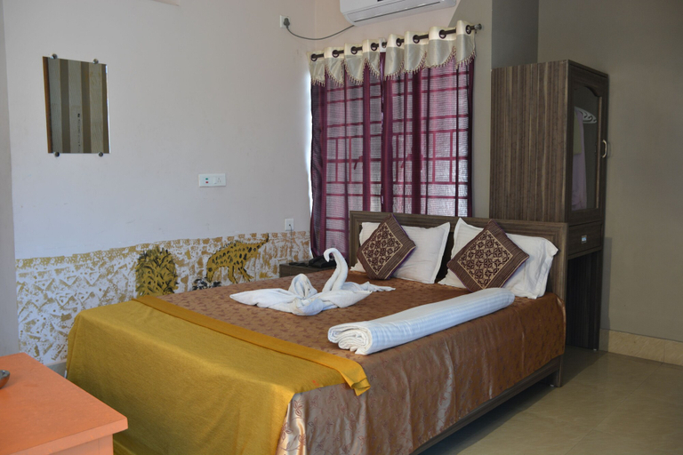Bedroom 2, Hotel Siddarth Palace, Darrang