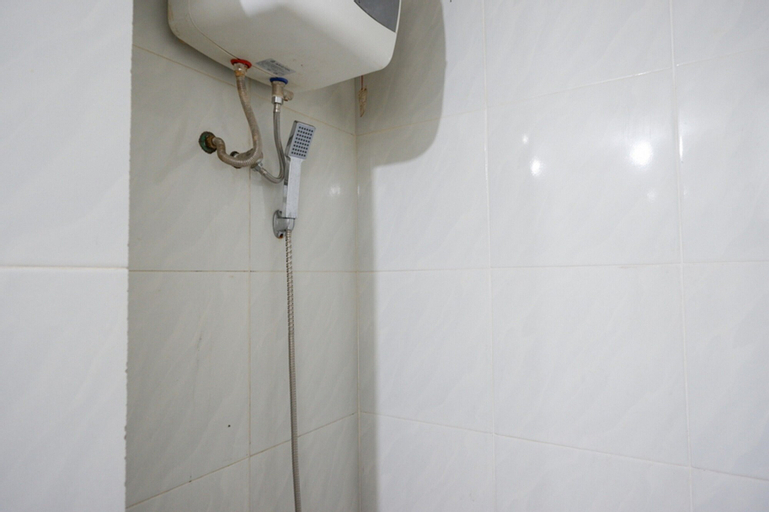Bathroom 10