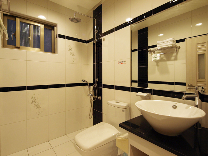 Bathroom 4, Ibiza Kenting Hotel II, Pingtung