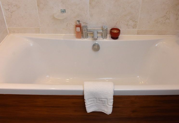 Bathroom 4, Beamish Park Hotel, Gateshead
