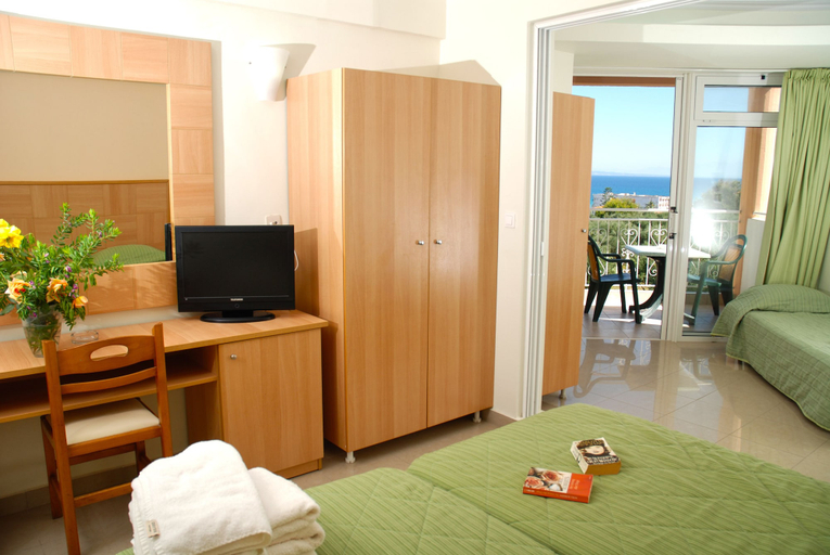 Bedroom 3, Commodore Complex, Ionian Islands
