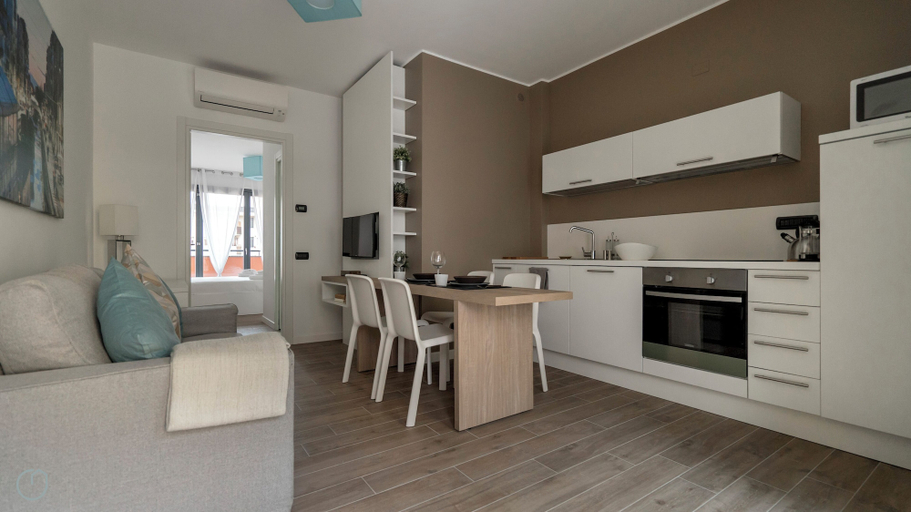Others 4, Italianway - Marcantonio, Milano