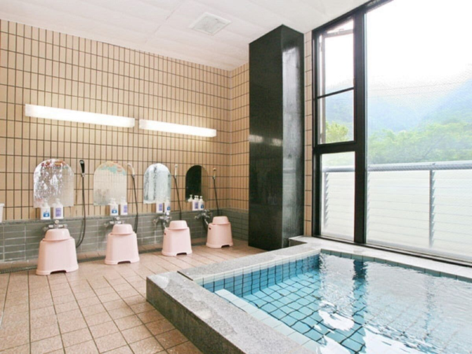 Sport & Beauty 4, Akao-Kan, Nanto