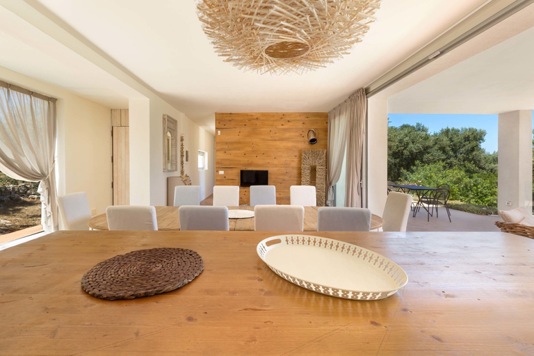 Others 5, Villa Lisy, Brindisi