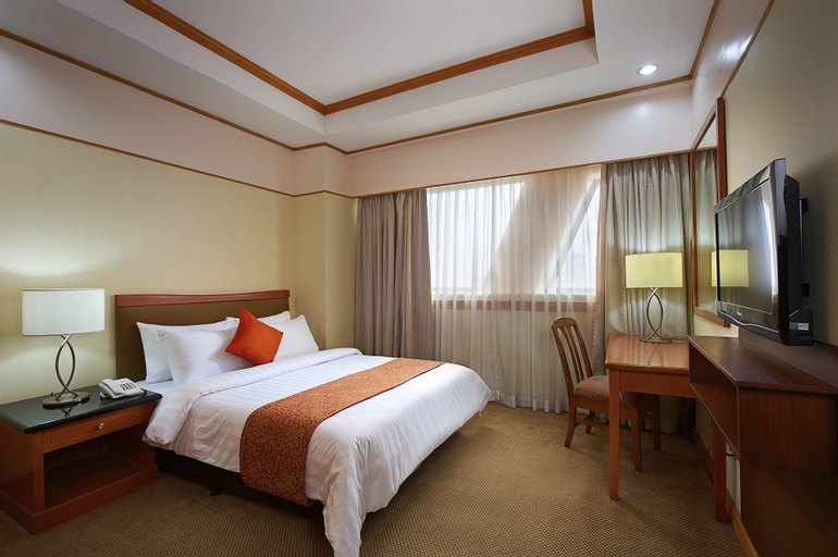 Bedroom 3, Berjaya Makati Hotel, Makati City