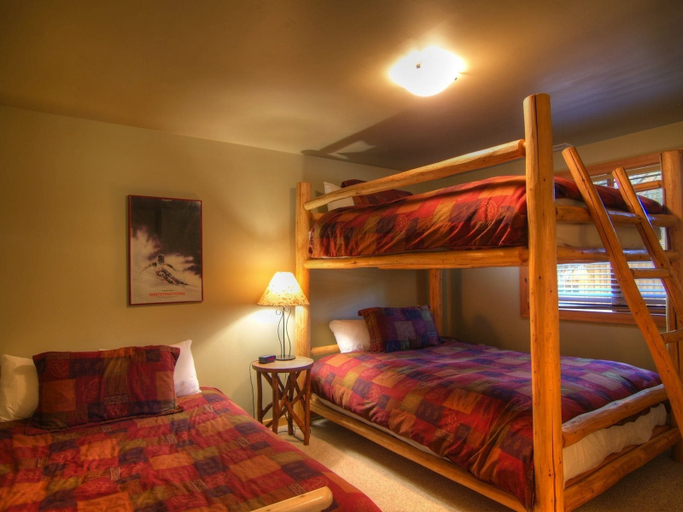 Bedroom 2, Mountain Town Properties The Lofts 1, Kootenay Boundary