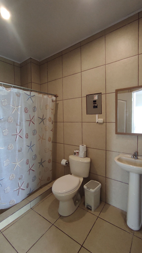 Bathroom 4, Karao - Guancaste Airport, Liberia