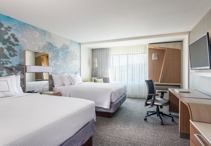 Bedroom 2, Courtyard by Marriott Charlotte Northlake, Mecklenburg