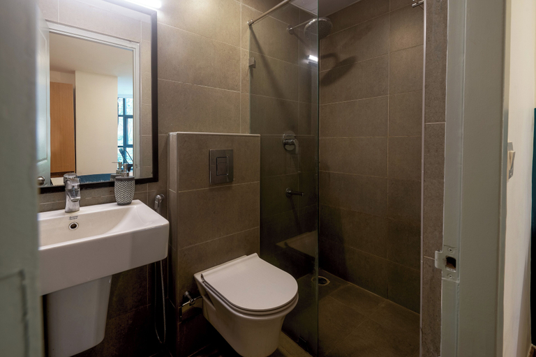 Bathroom 5, Olive Zip Richmond Circle by Embassy Group, Bangalore