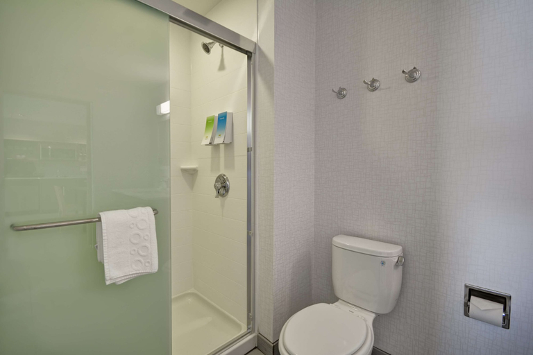 Bathroom 4, Home2 Suites by Hilton Blue Ash Cincinnati, Hamilton