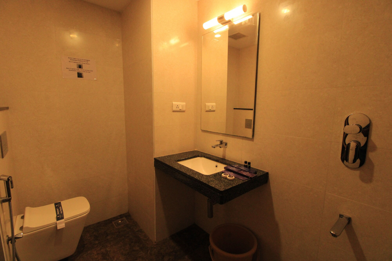Bathroom 4, Ramrathna Residency, Madurai