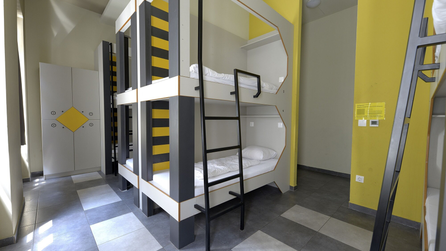 Others 5, The Hive Party Hostel, Budapesti