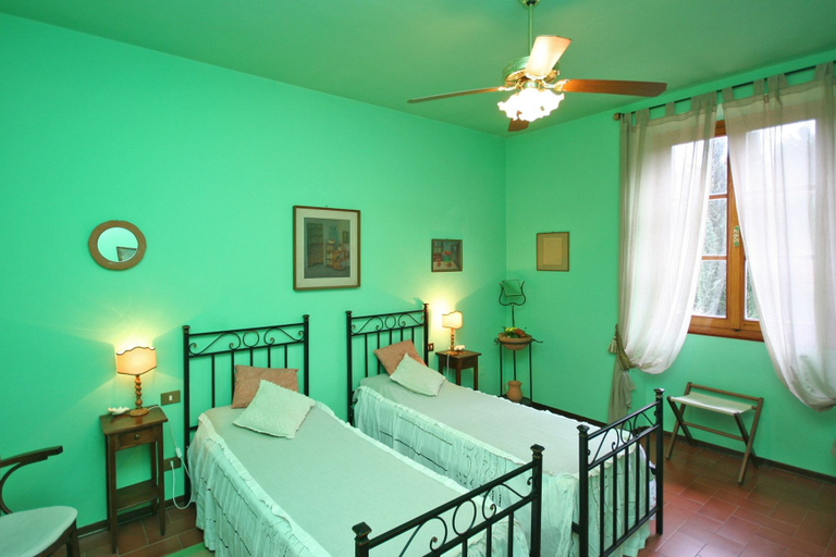 Bedroom 3, Villa Lo Scoiattolo, Arezzo