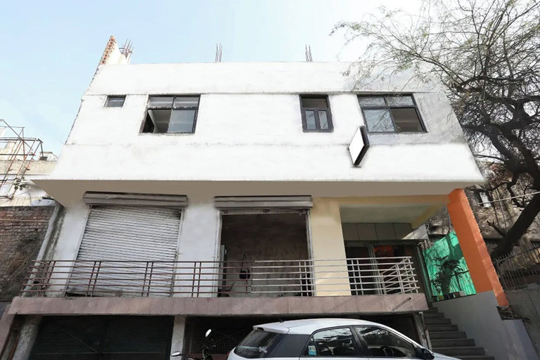 Exterior & Views 2, Hotel Aravali Inn, Delhi
