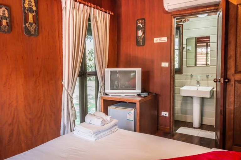 Bedroom 3, Banviewnam Camping & Resort, Muang Mae Hong Son