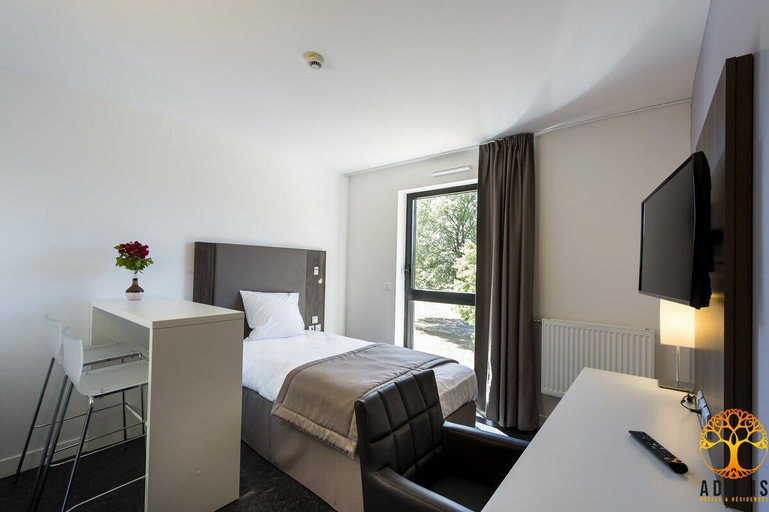 Bedroom 4, Adonis Dijon Maison Internationale, Côte-d'Or