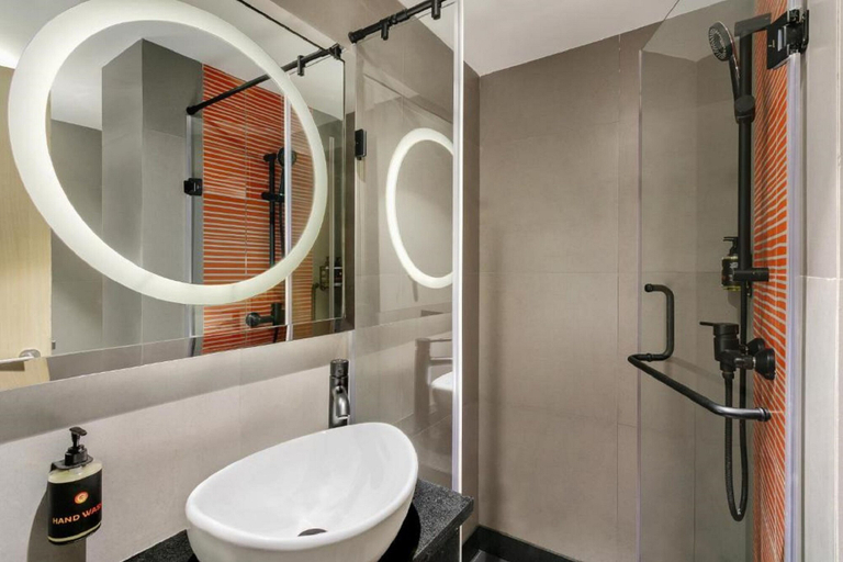 Bathroom 4, Ginger Chandigarh, Zirakpur, Sahibzada Ajit Singh Nagar