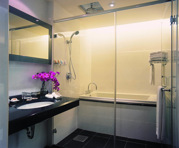 Bathroom 5, Einhan Resort, Nantou
