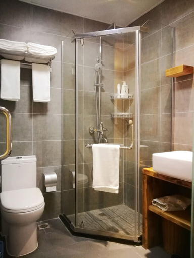 Bathroom 3, Suzhou Leisure Guest House, Suzhou