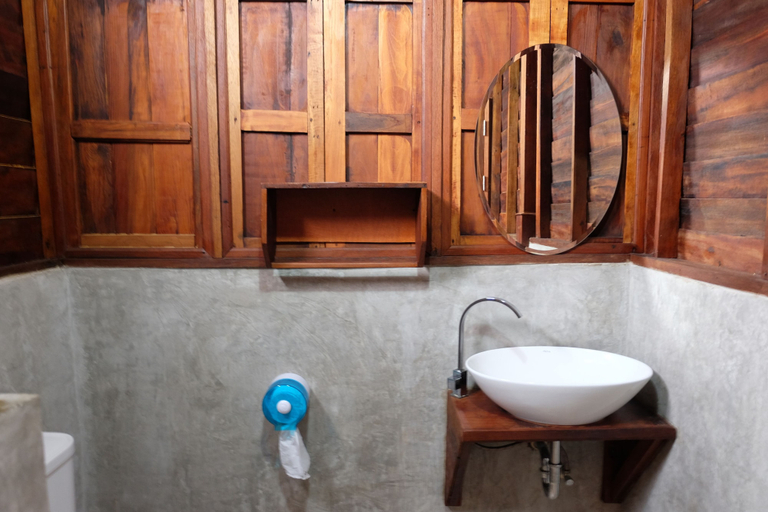 Bathroom 3, Baan Kun Tuad Ko Si Chang, Koh Si Chang
