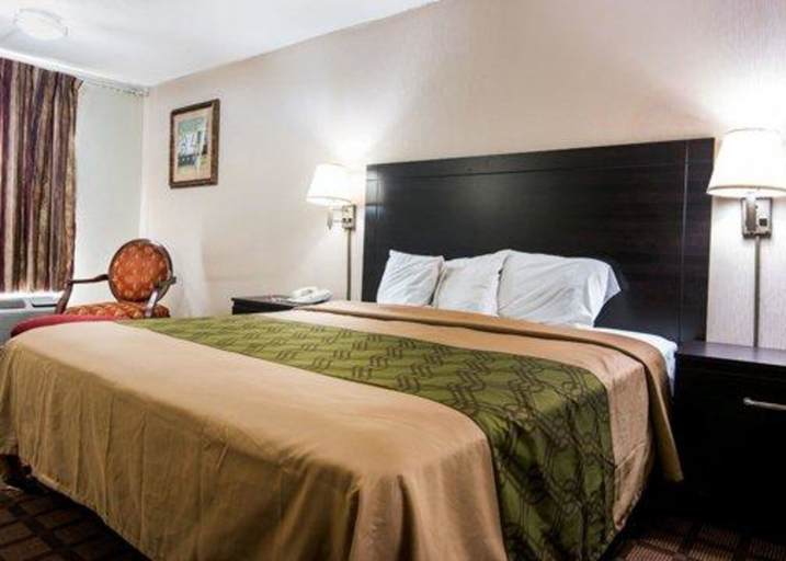 Bedroom 3, Econo Lodge Selma - Smithfield, Johnston