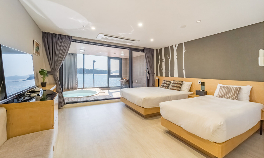 Bedroom 2, Arte Resort Spa & Pool Villa, Sacheon