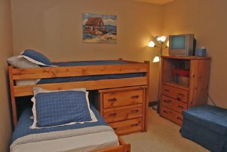 Bedroom 2, Trailside Villa, Nevada