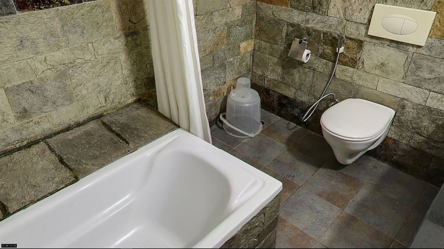 Bathroom, Colonel's Retreat At The Airport, Delhi