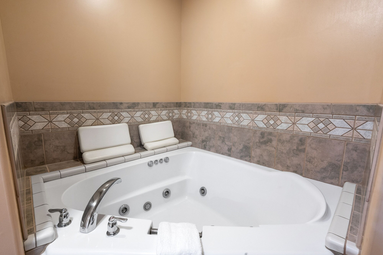 Bathroom 3, Mule Deer Cabin, Gallatin