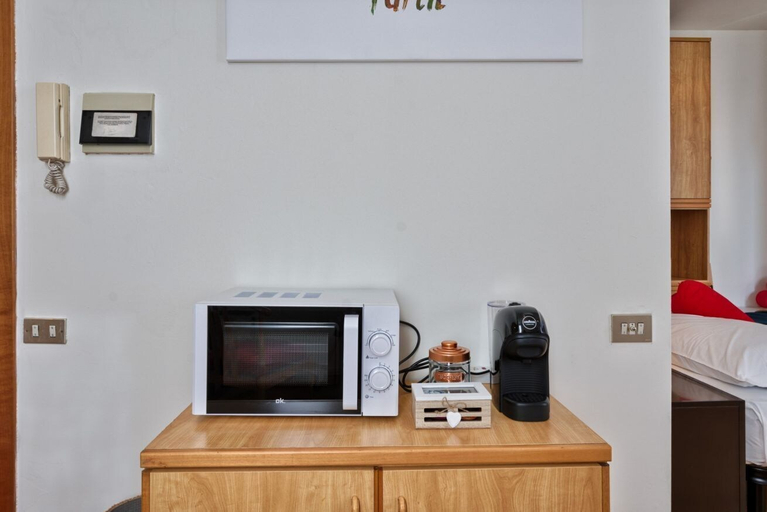 Microwave, Porta Nuova & Valentino Apartment, Torino