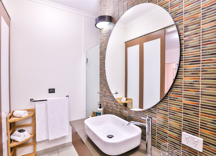 Bathroom 4, Indulge Apartments - Ontario, Mildura - Pt A