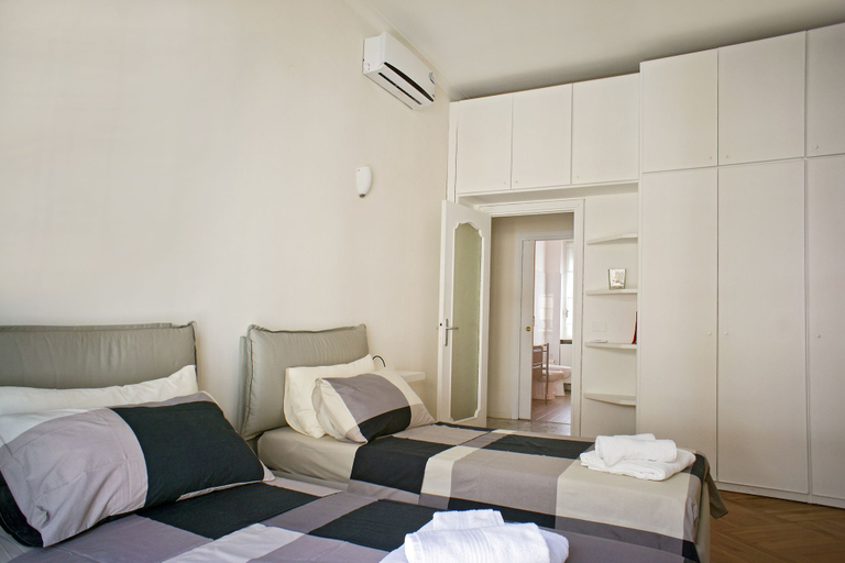 Room 4, Milano Suite Nest - Moscova 47A, Milano