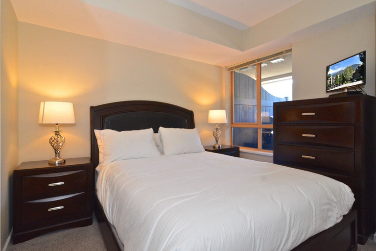 Bedroom 4, Whistler Blackcomb VR at Tyndall Stone, Squamish-Lillooet