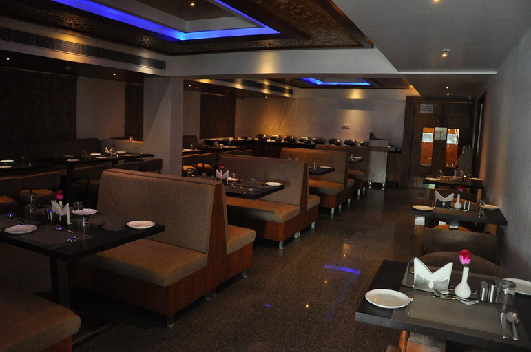 Food & Drinks, Thanmayi Inn, Krishna
