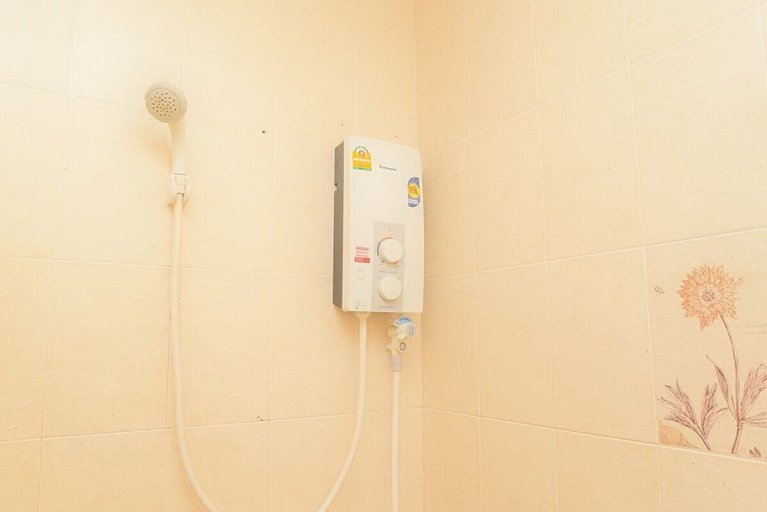 Bathroom 6