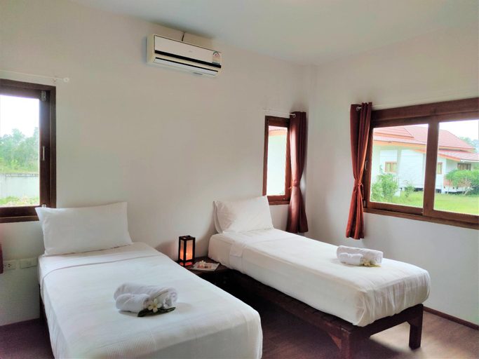 Bedroom 12