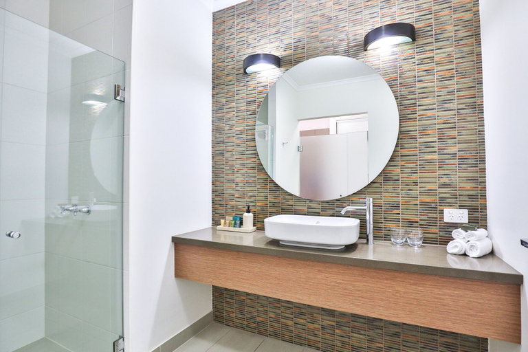 Bathroom 3, Indulge Apartments - Ontario, Mildura - Pt A