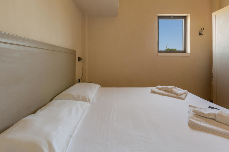 Bedroom 3, Casale Cimino, Brindisi