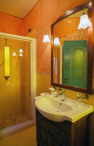 Bathroom 3, Casale Villa Giulia, Foggia