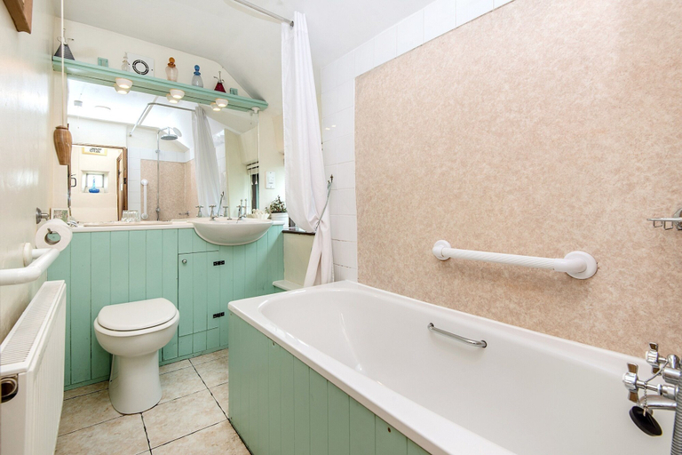 Bathroom 3, Beechenhill Farm, Staffordshire