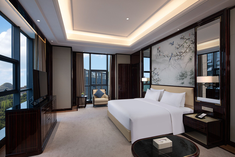 Bedroom 2, Wyndham Grand Tongren Downtown Hotel, Tongren